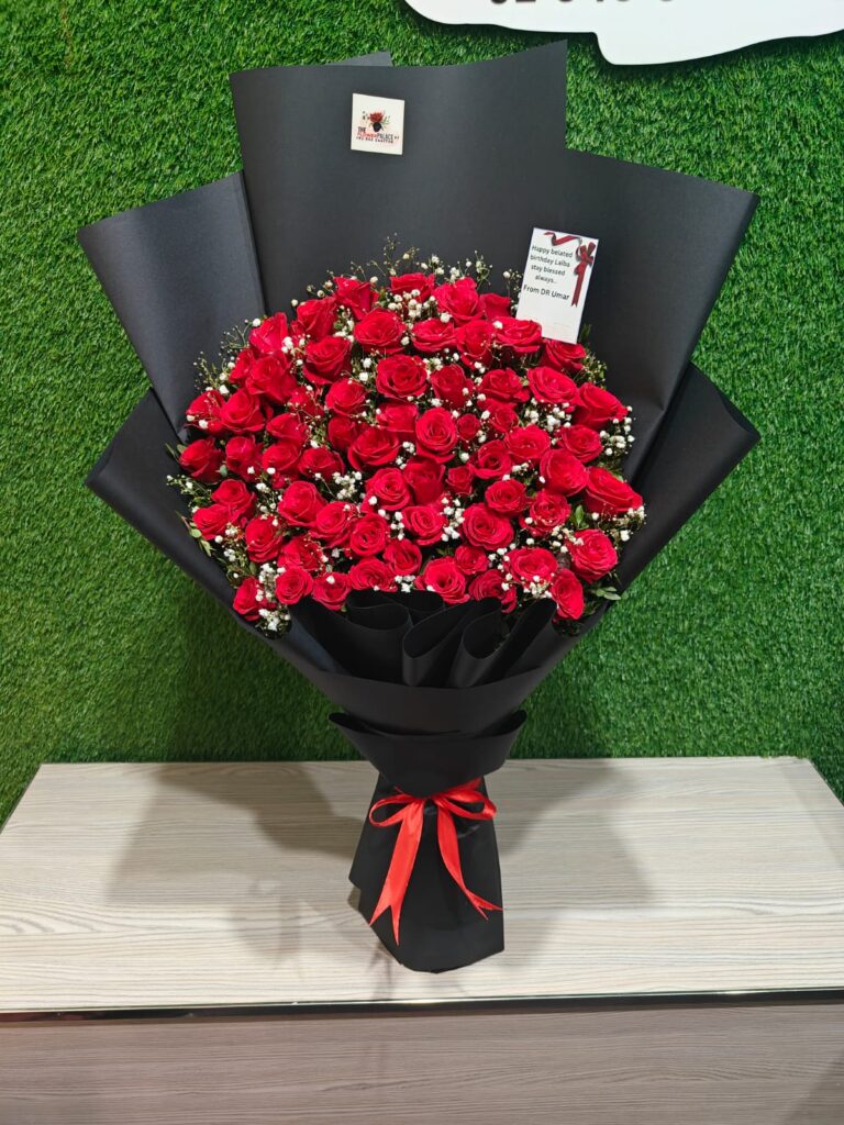 Elegant Rose and Lily Bouquet