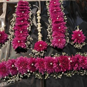 flower jewelry set in chrysanthemums